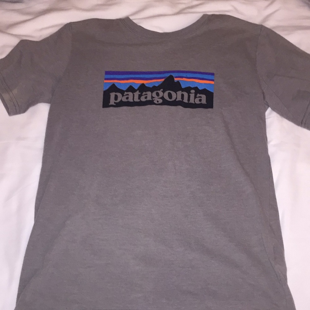 boys patagonia shirt!